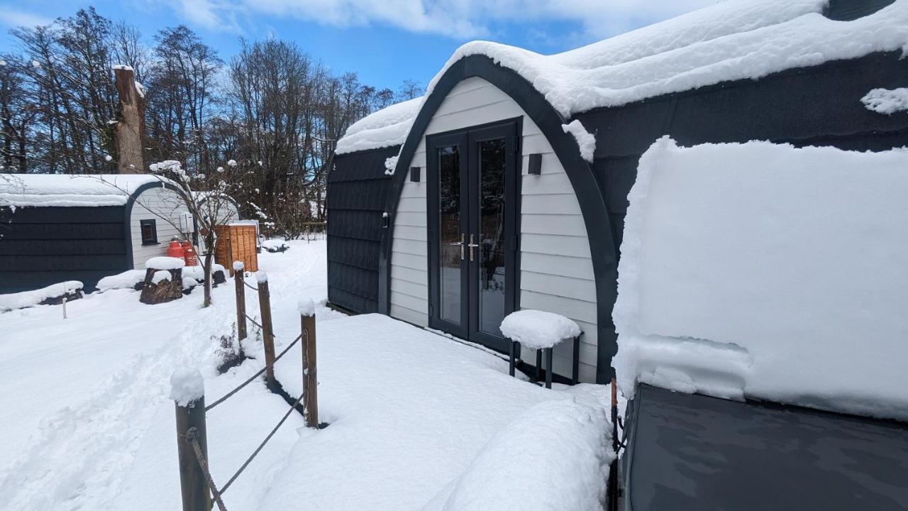 Villa Emlyn'S Coppice - Luxury Woodland Glamping Holywell  Exterior foto