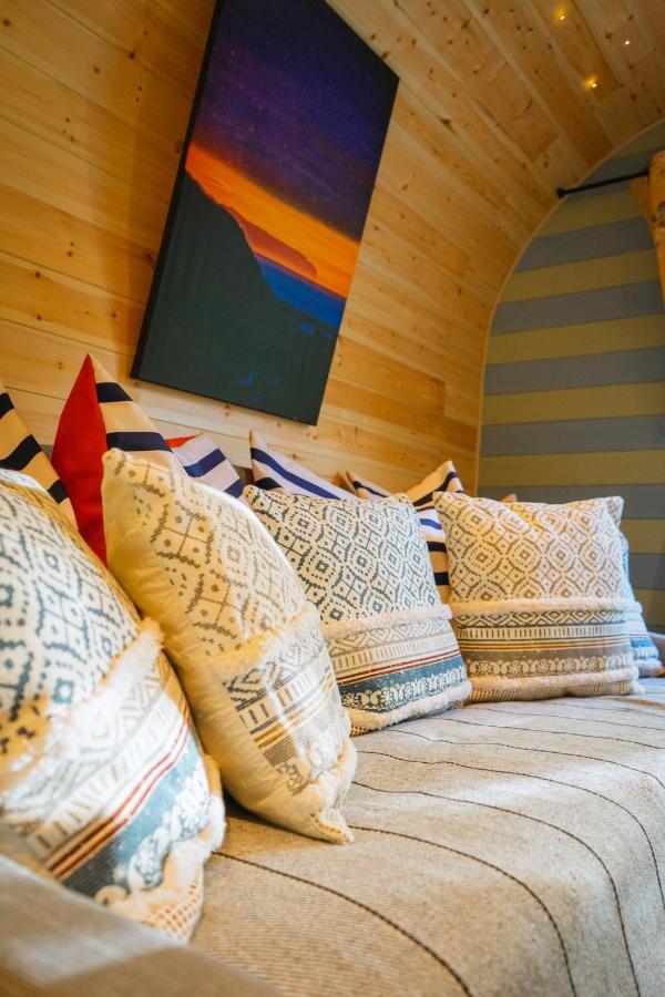 Villa Emlyn'S Coppice - Luxury Woodland Glamping Holywell  Exterior foto