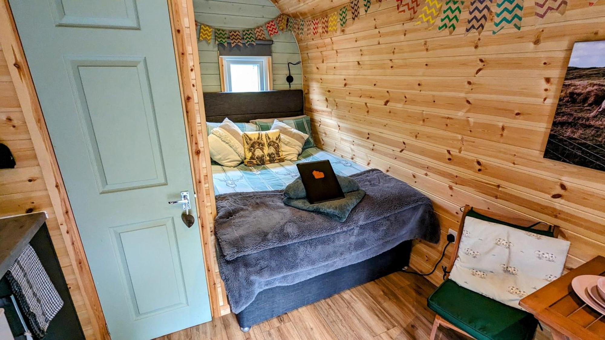 Villa Emlyn'S Coppice - Luxury Woodland Glamping Holywell  Habitación foto