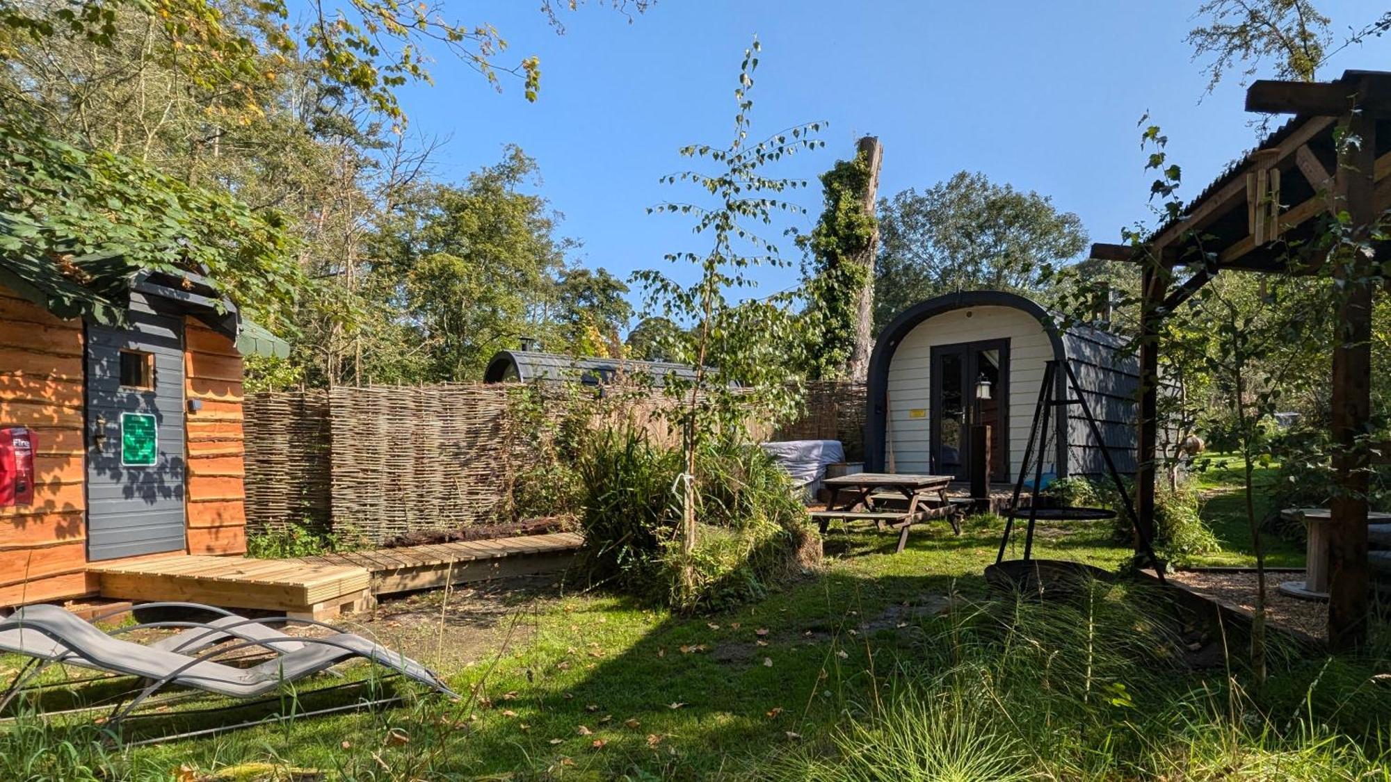 Villa Emlyn'S Coppice - Luxury Woodland Glamping Holywell  Exterior foto