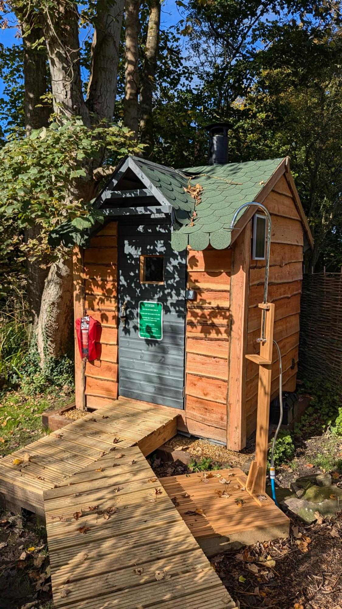 Villa Emlyn'S Coppice - Luxury Woodland Glamping Holywell  Exterior foto