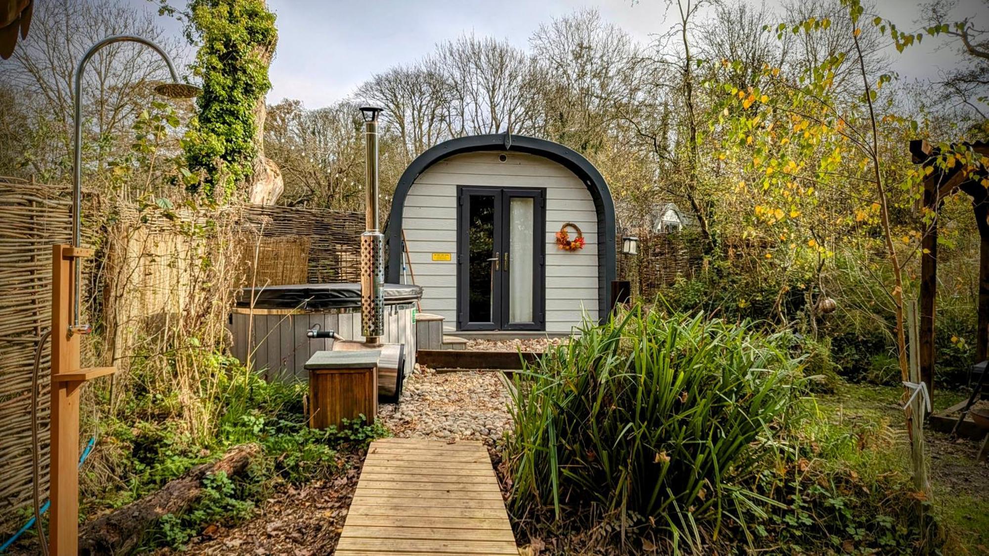 Villa Emlyn'S Coppice - Luxury Woodland Glamping Holywell  Exterior foto