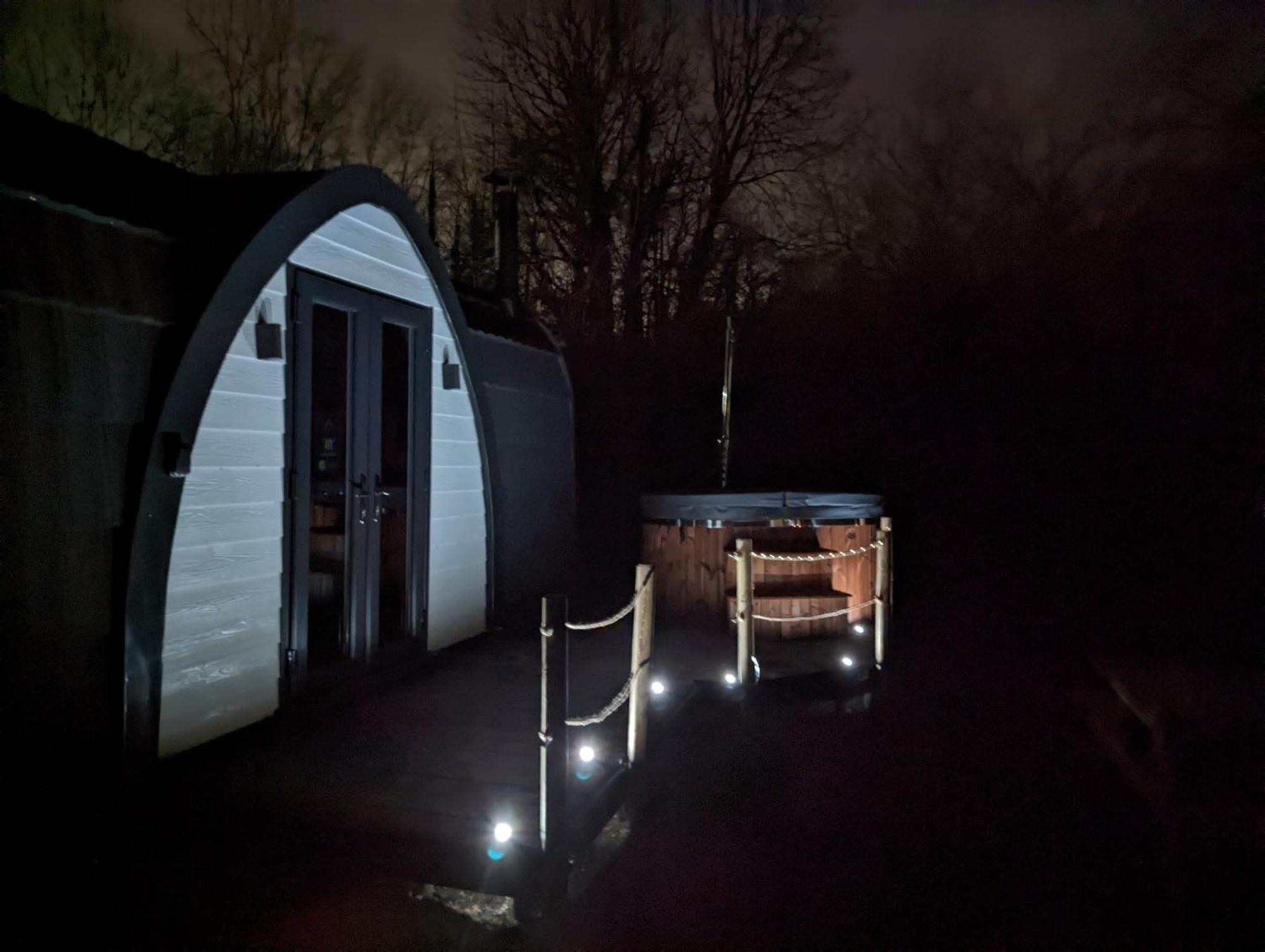 Villa Emlyn'S Coppice - Luxury Woodland Glamping Holywell  Exterior foto